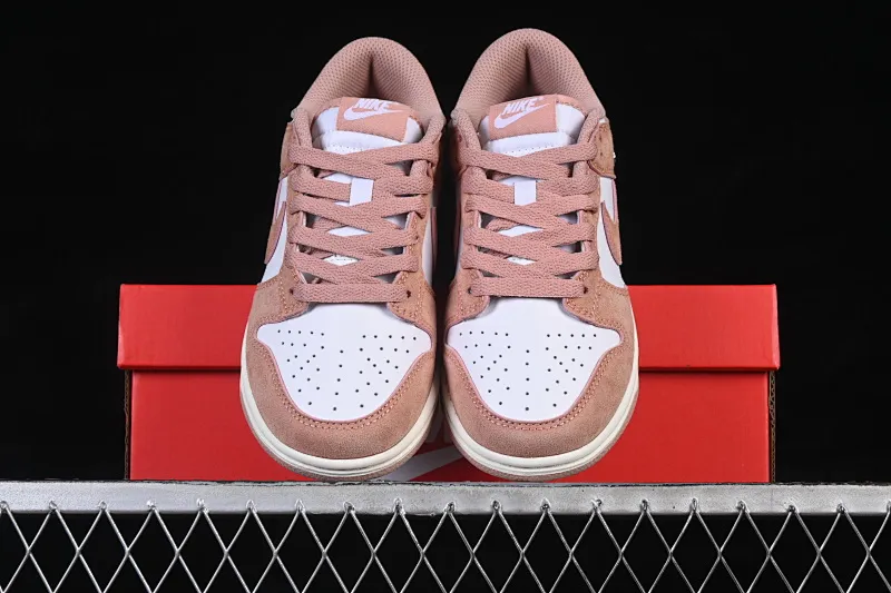 All categories Nk SB Dunk series Nk SB Dunk Low low-top sneakers X version Nike SB Dunk Low Year of the Horse pink and white low-top casual sneakers IB4417-102